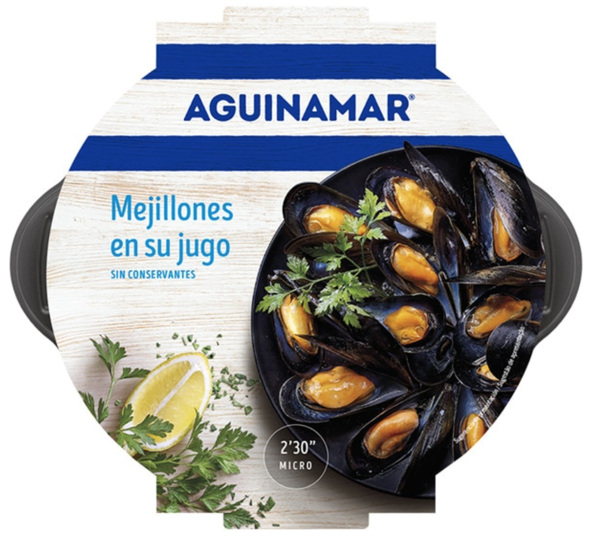 Ensalada con albahaca y Mejillones al vapor en conserva.